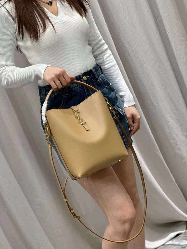 Yves Saint Laurent - Bags - The Wells Bags  602