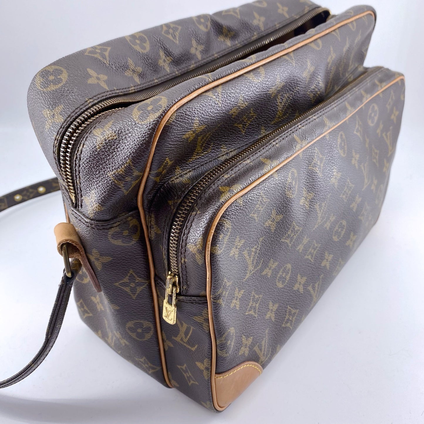 Louis Vuitton Nile Crossbody Bag