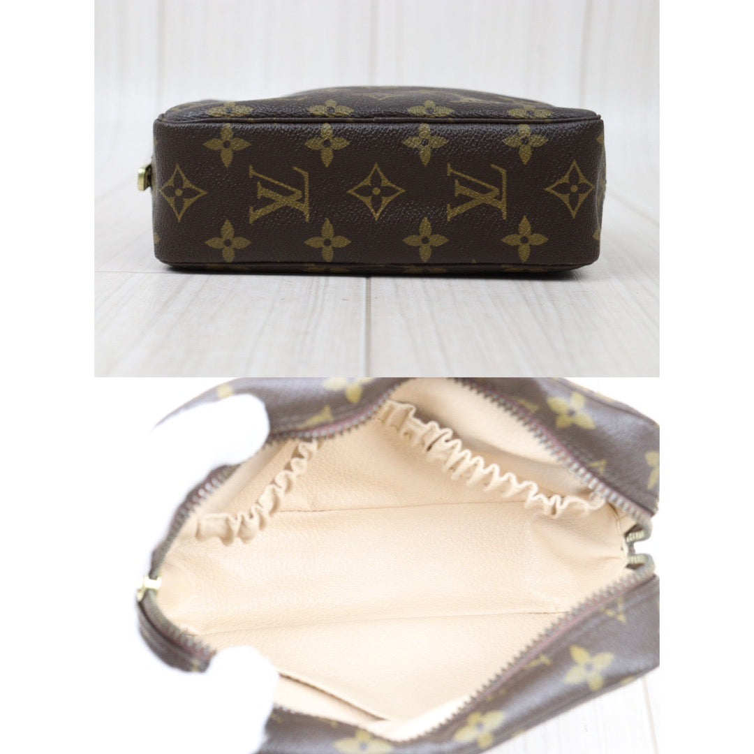 Rank AB ｜ LV Truth Toilet 18 Monogram Makeup Pouch｜Q24050944