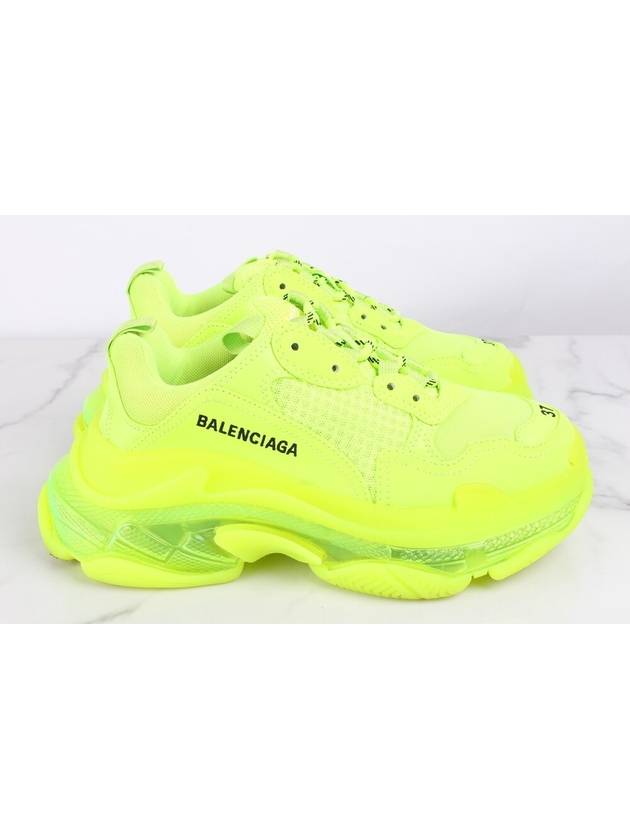 Luxury Balenciaga  Airsole Triple S Sneakers 37 240