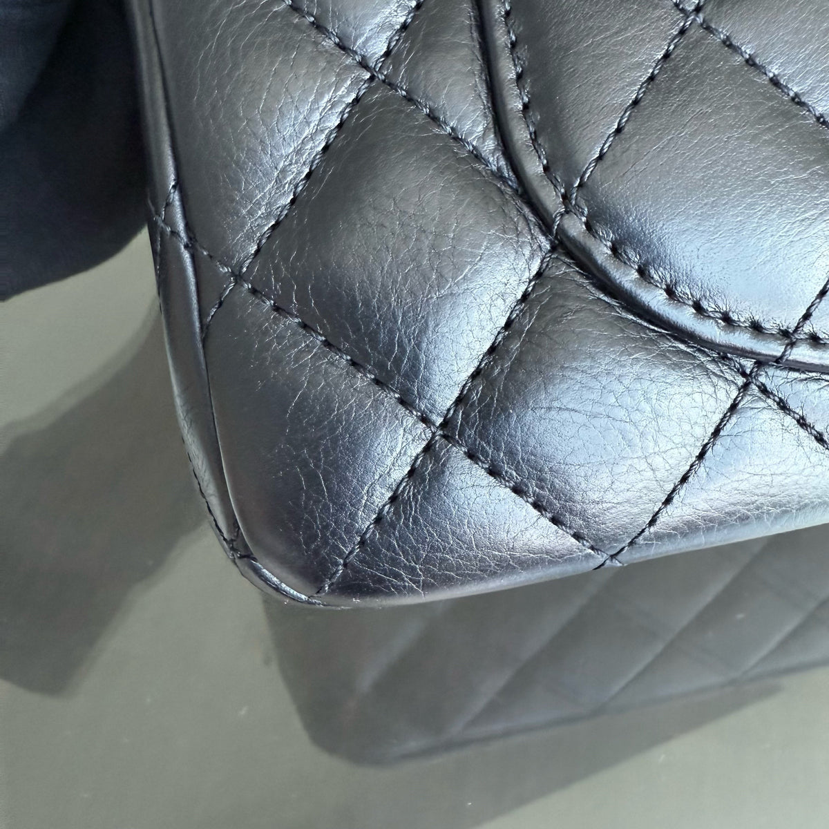 Chanel Rock The Corner Seasonal Flap Small - 20CM Quilted Calfskin Midnight Blue Gold Hardware Series 24