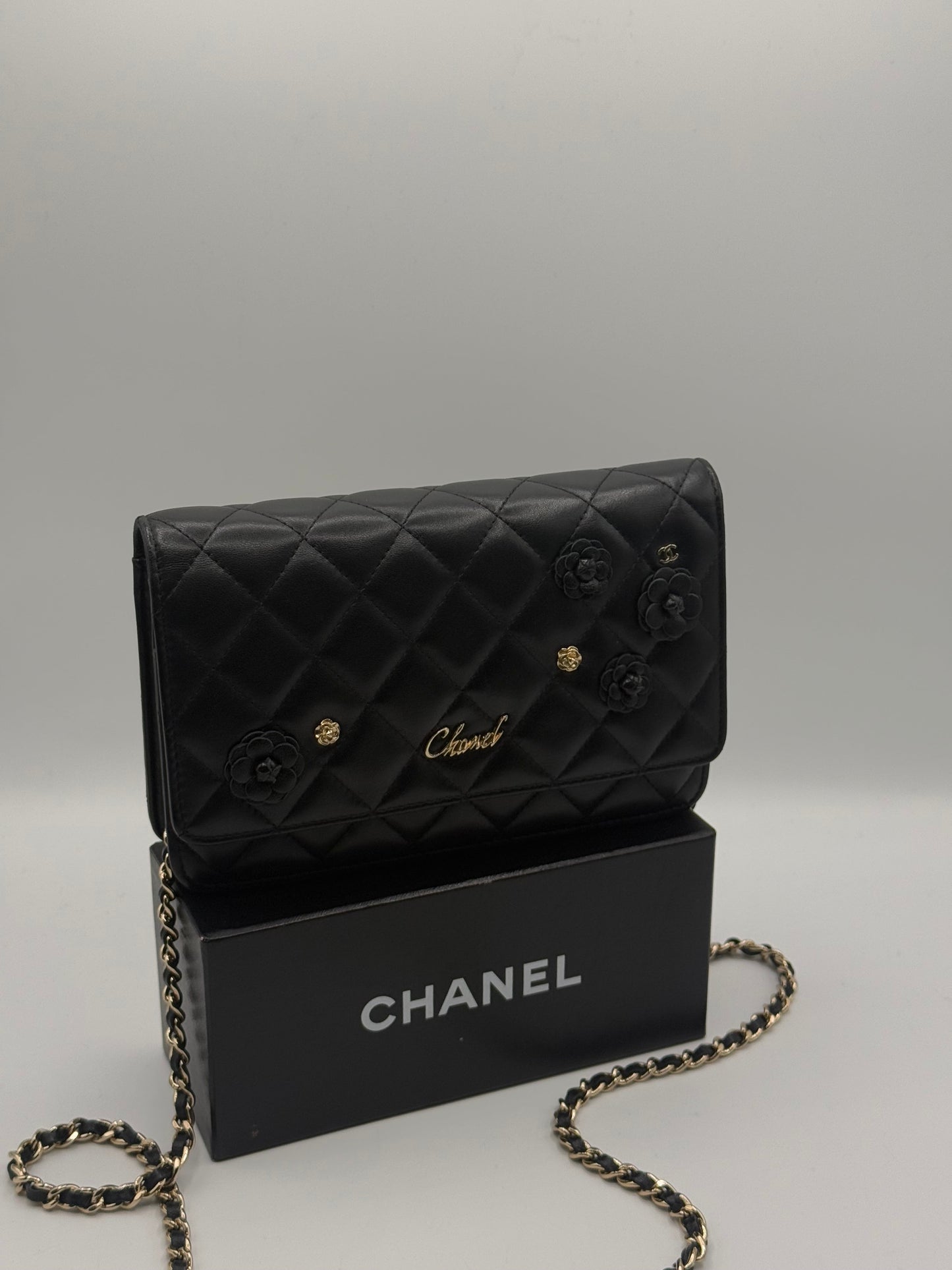 Chanel - Sac Wallet on chain édition Camélia