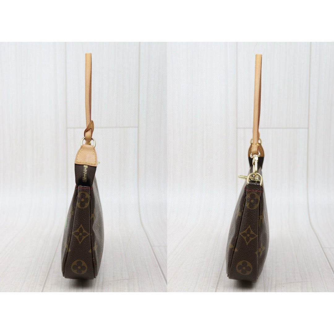 Good ( Rank AB)｜ LV Takashi Murakam Cherry Monogram Pochette Accessoires ｜S25021017