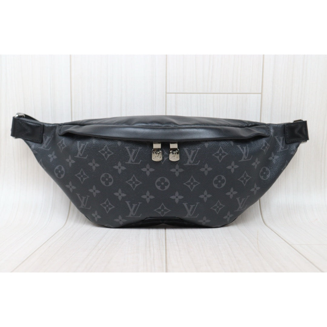 Very Good ( Rank A)｜ LV  Monogram Discovery Body Bag Waist Bag Black｜25020703