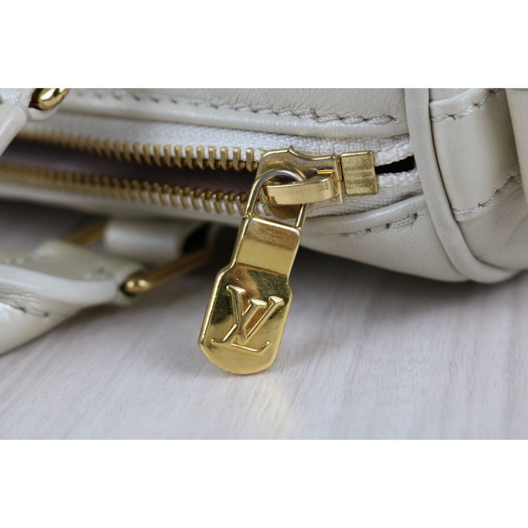 Very Good ( Rank A) ｜LV Monogram Leather Speedy 20 Limited Edition White Handbag With Shoulder Bag｜B25012201