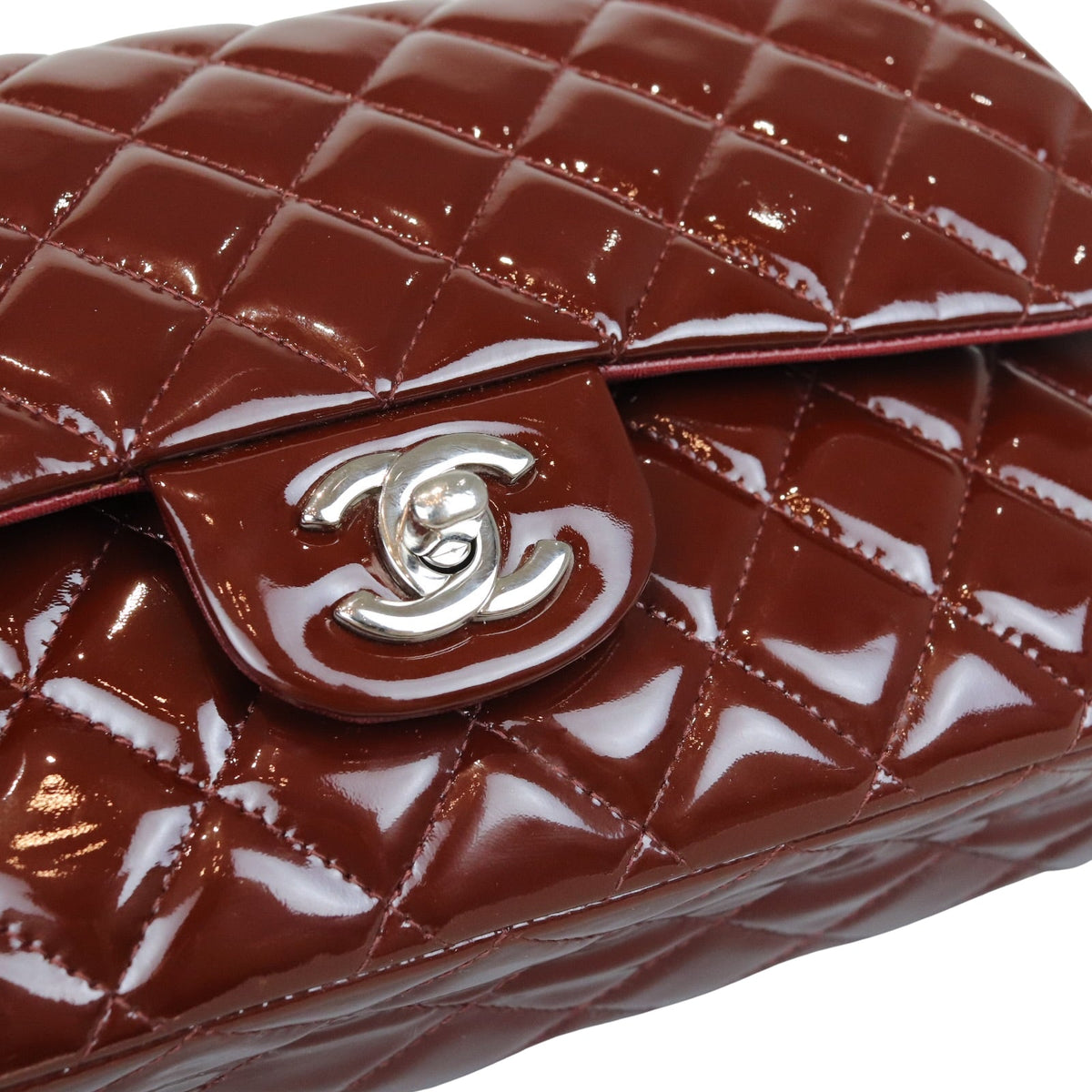 Medium Classic Flap Patent Burgundy SHW