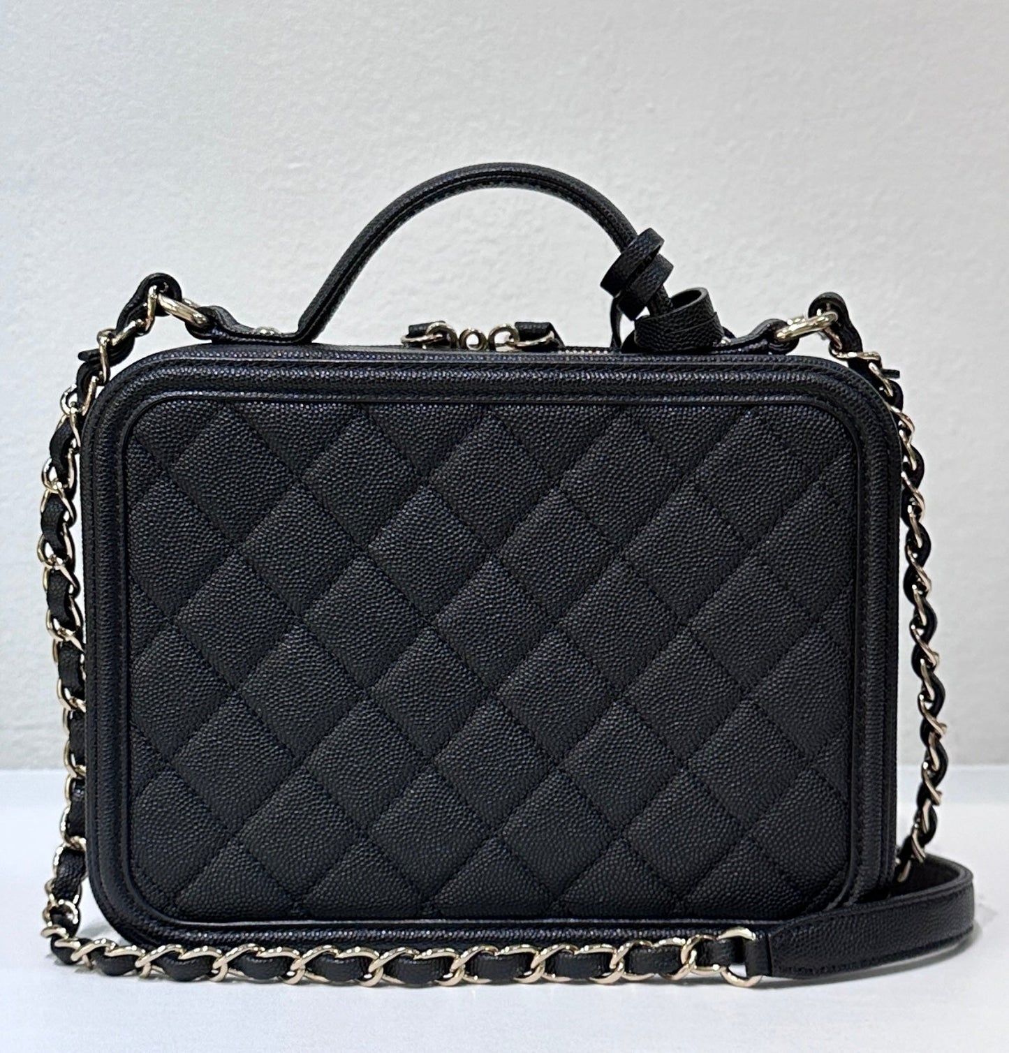 Chanel Filigree Vanity Case Quilted Caviar Medium Black