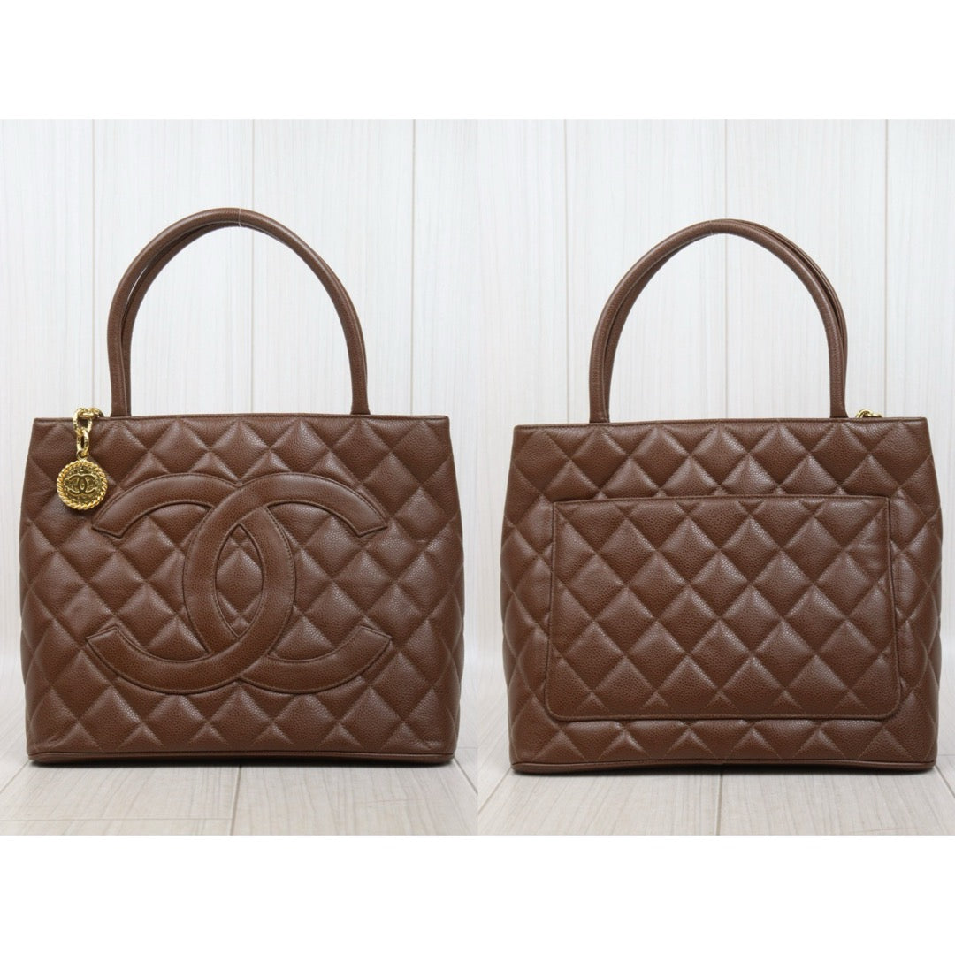 Very Good ( Rank A)｜ CHANEL Caviar Skin Calf Leather Tote Bag Golden Brown Made In 1997～1999Year｜P25071803