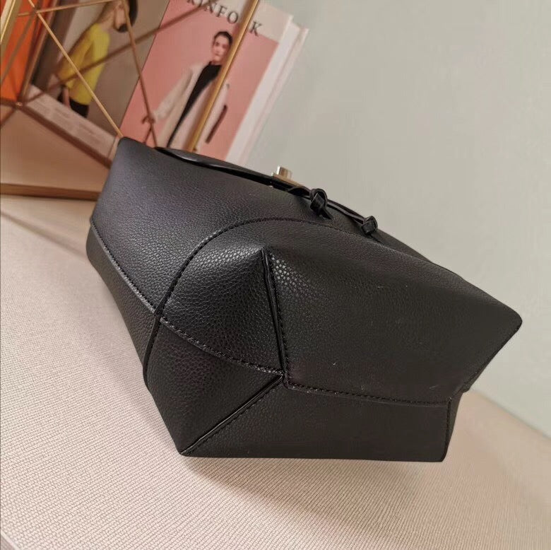 LB150   6.3x7.6x3.9inch(Mini Size)  8.7x11x5inch (Small Size)