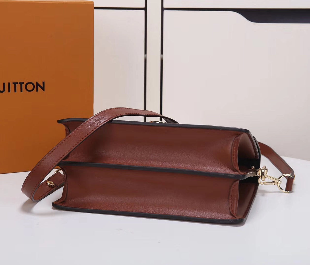 LB118 Small 7.9x5.9x3.5inch Medium 9.8x6.7x4.1inch