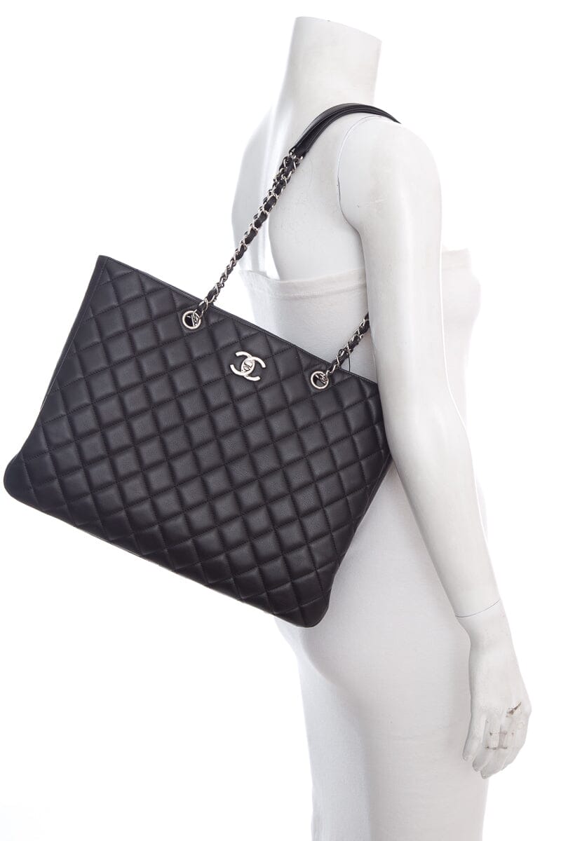 Chanel 2017/18 Black Quilted Large Classic Shopping Tote