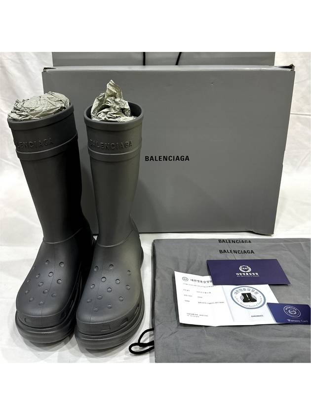 Luxury Balenciaga  42 BB x Crocs Men s Clog Logo Rubber Boots Gray