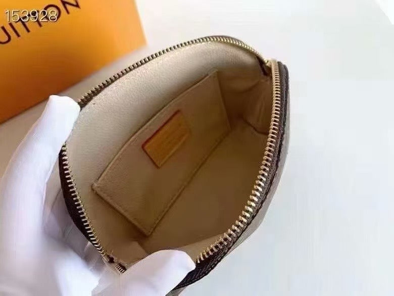 LB1203 Cosmetic Pouch / 6.7 x 4.7 x 2.4 inches