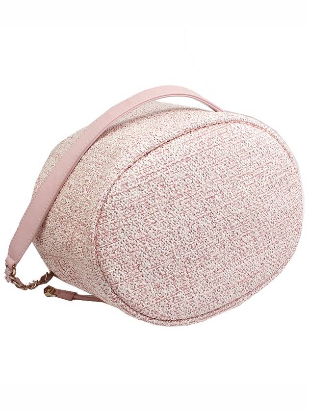Pink Deauville Bucket Shoulder Bag No 26 Chanel