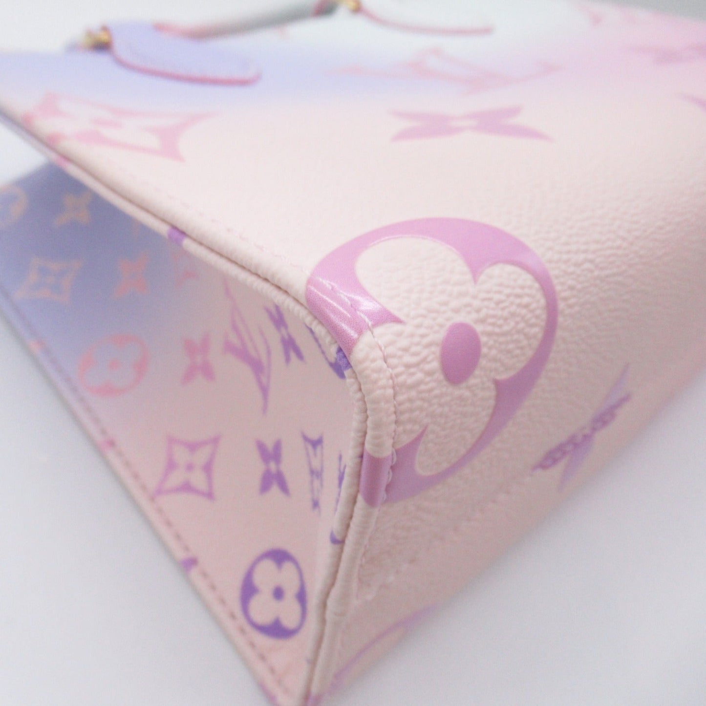 Louis Vuitton On The Gor PM 2w Tote Bag Tote Bag PVC Coated Canvas  Pink M59856