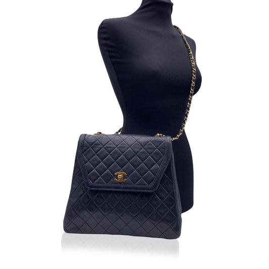 Chanel Vintage Black Quilted Trapeze Flap Shoulder Bag With Wallet