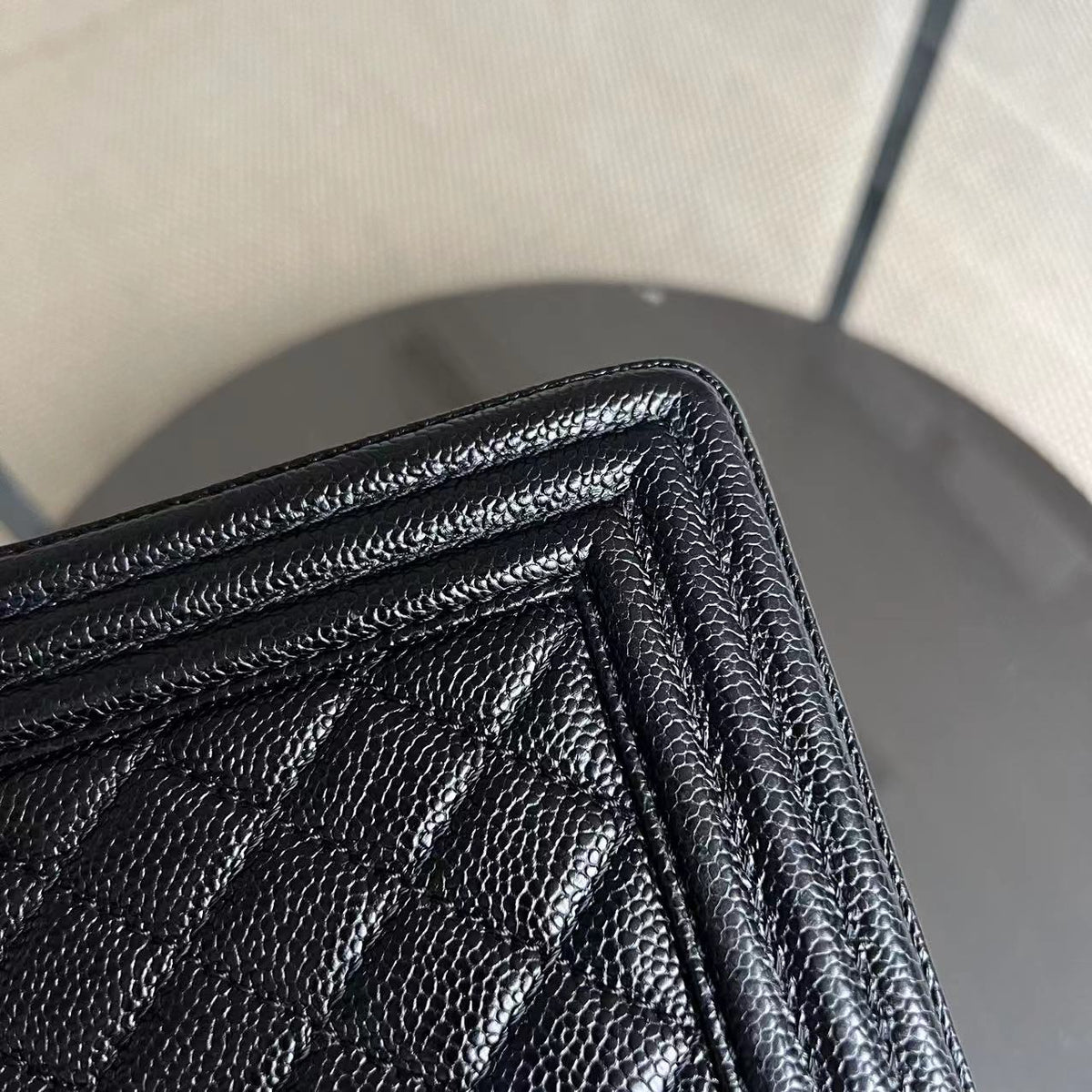 Caviar Boy New Medium 28CM Quilted Grained Calfskin Black Golden Hardware Series 20