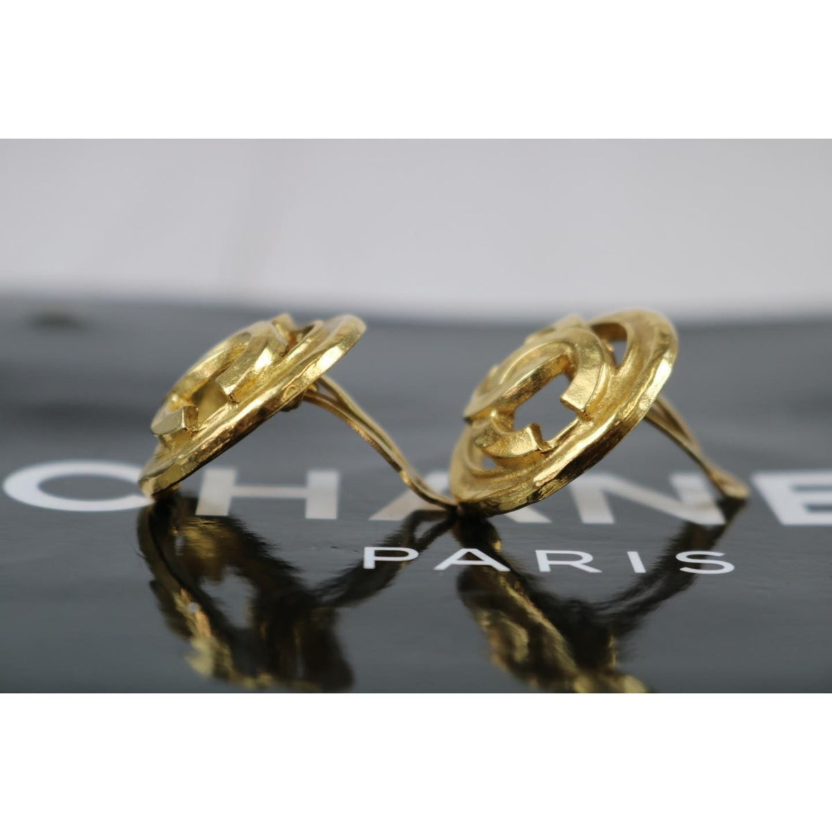 Rank SA ｜CHANEL Vintage Earrings ｜110113