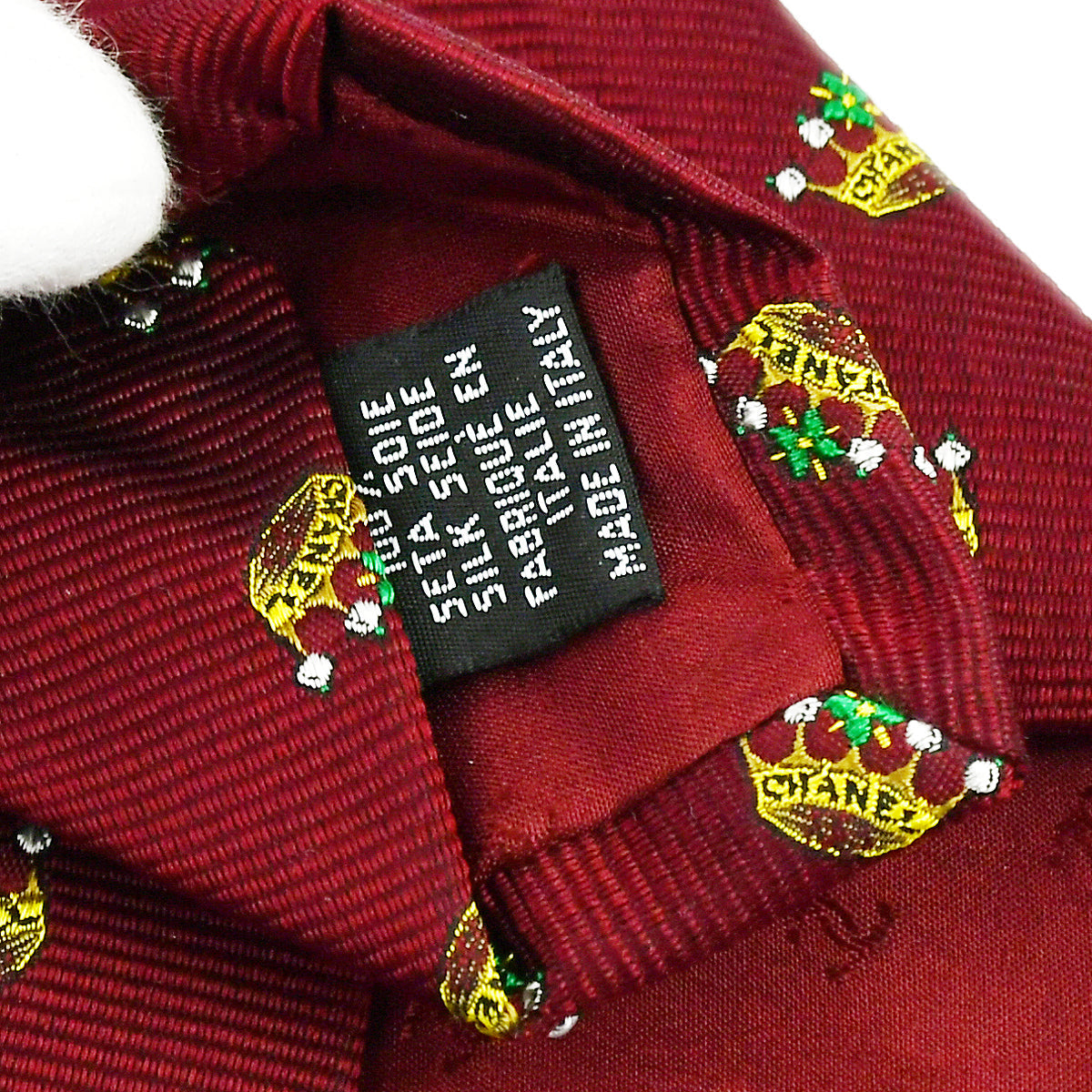 Chanel Necktie Bordeaux Small Good