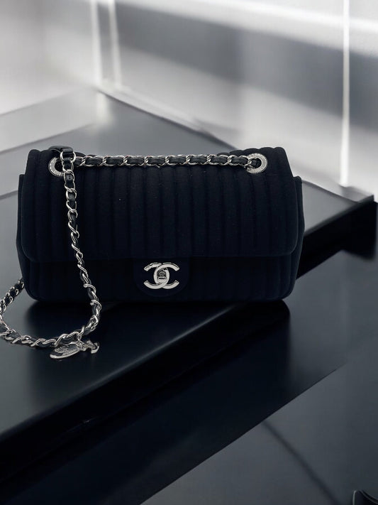 Chanel - Timeless en jersey noir