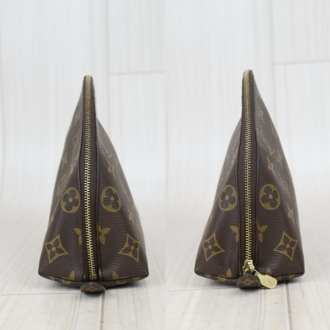 Very Good ( Rank A) ｜LV Monogram GM Pochette Cosmetics｜24092609