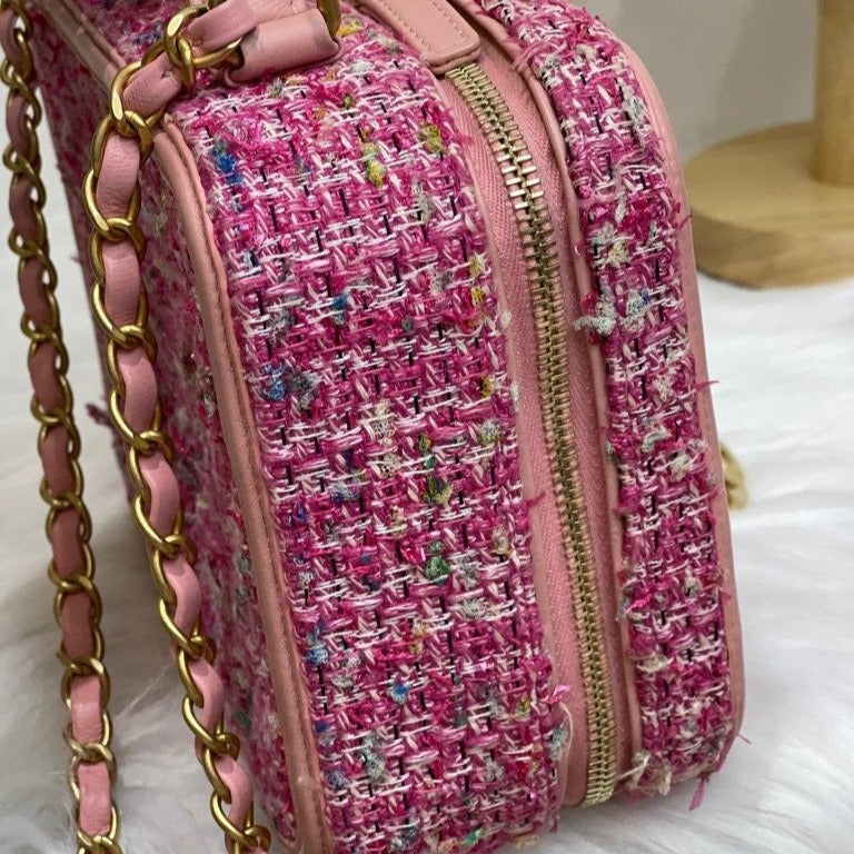 Filigree Vanity Case Medium Tweed Pink GHW