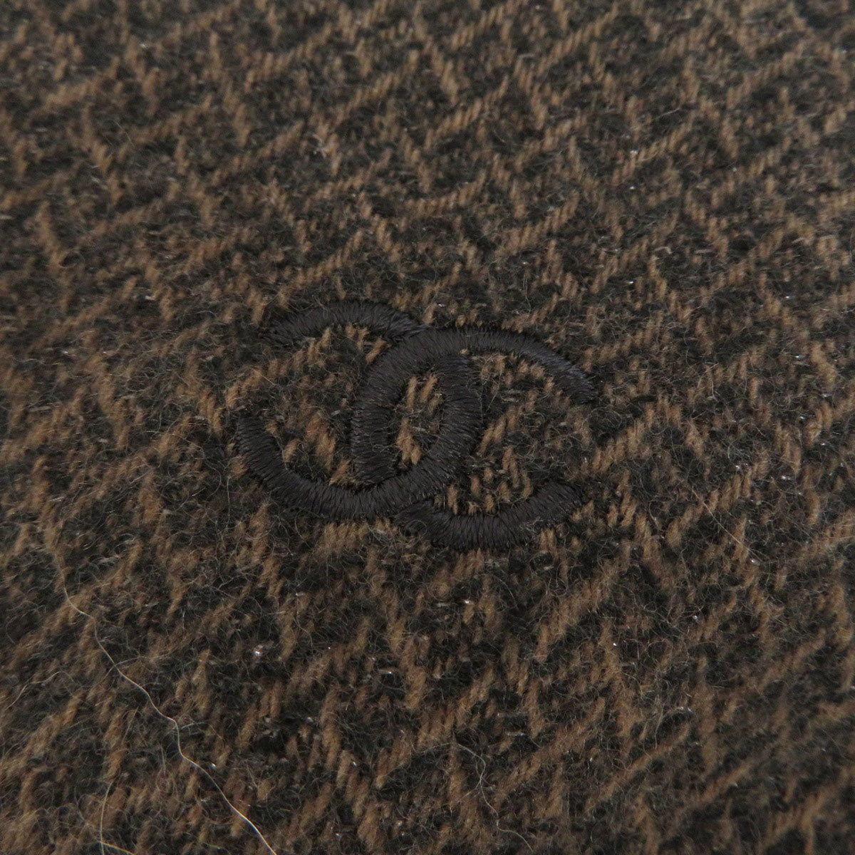 CHANEL Scarves