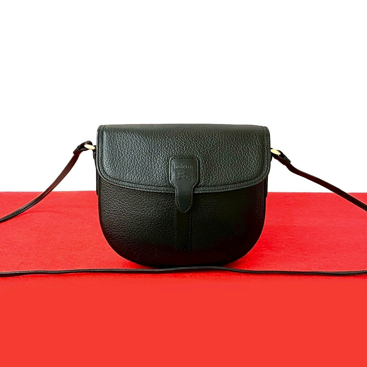 Burberrys Shadow Horse Logo Nova Check Leather Shoulder Bag