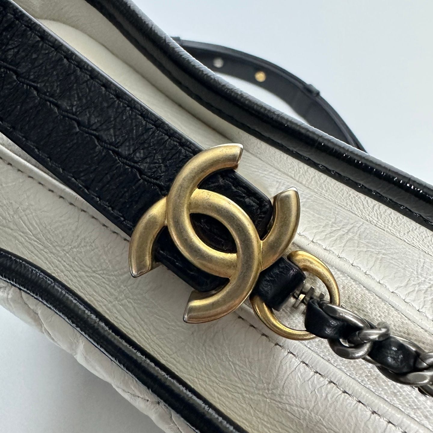 Chanel White/Black Leather Gabrielle Shoulder Bag - NG102618