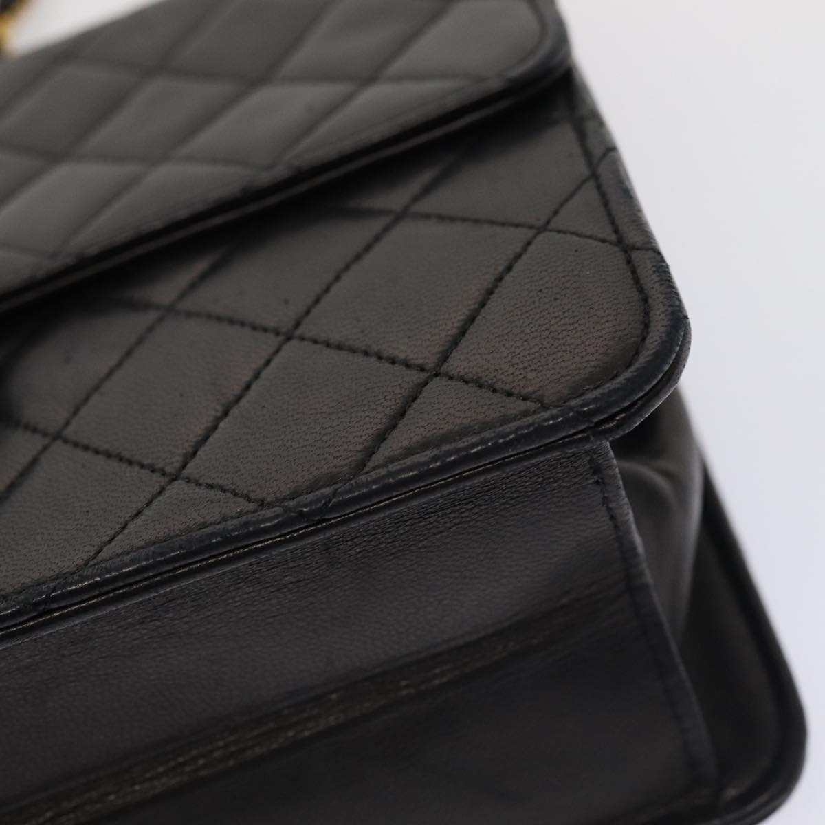Top Quality Chanel Matelasse Chain Shoulder Bag Lamb Skin Black CC Auth 83342