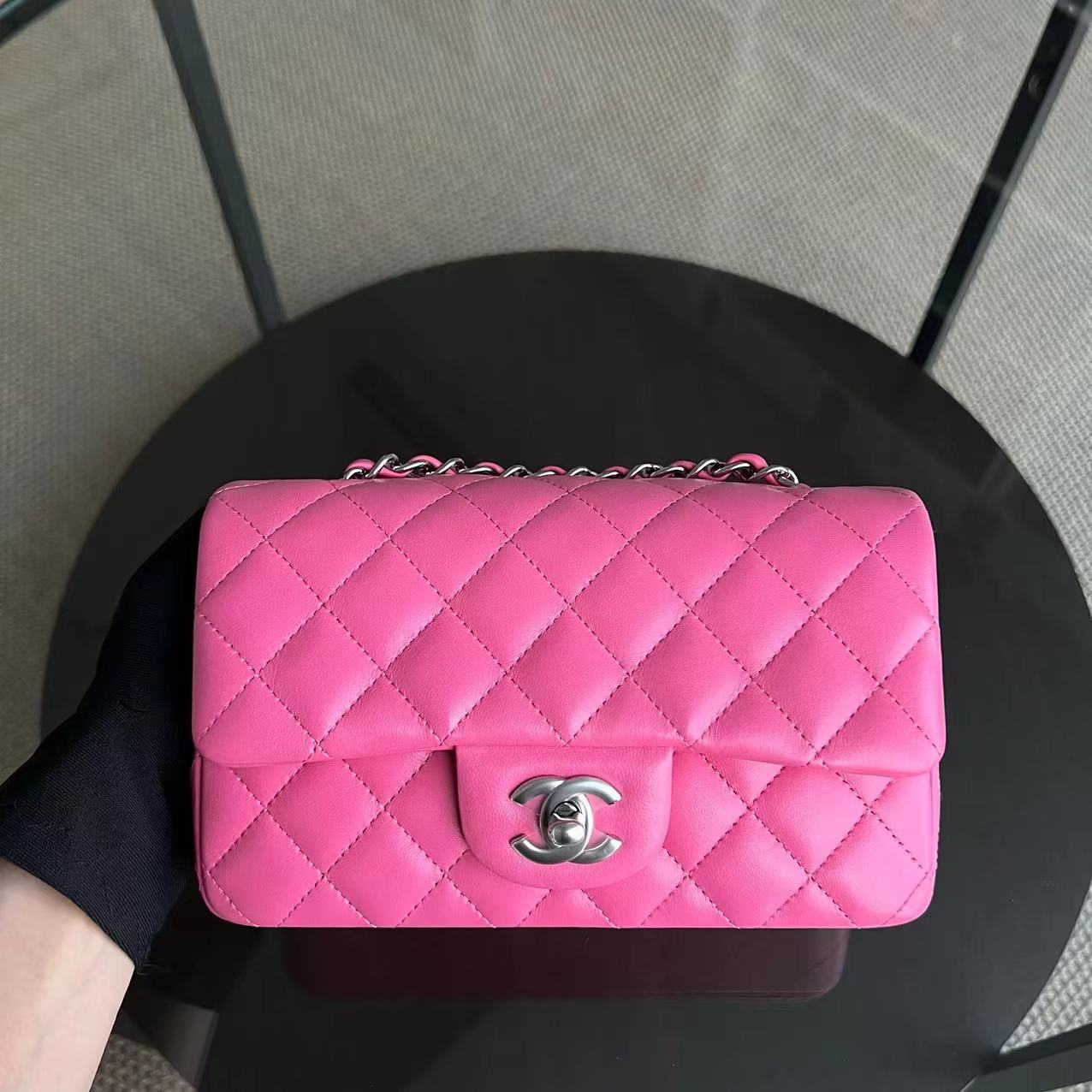 *Un* Chanel Classic Flap Mini - 20CM Rectangle Quilted Lambskin Pink Silver Hardware Series 27