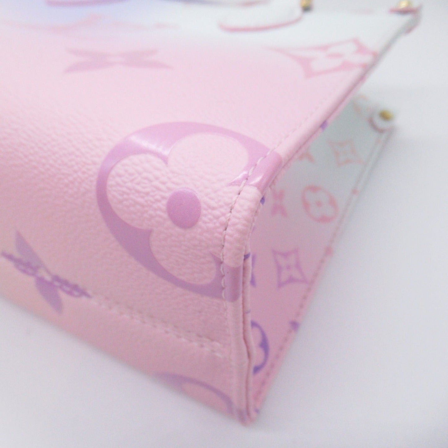 Louis Vuitton On The Gor PM 2w Tote Bag Tote Bag PVC Coated Canvas  Pink M59856