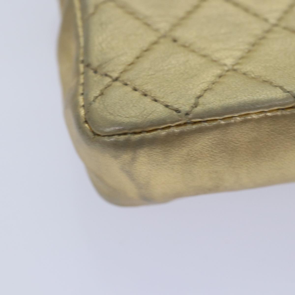 Top Quality Chanel Mini Matelasse Chain Shoulder Bag Lamb Skin Gold Tone CC Auth 84205A