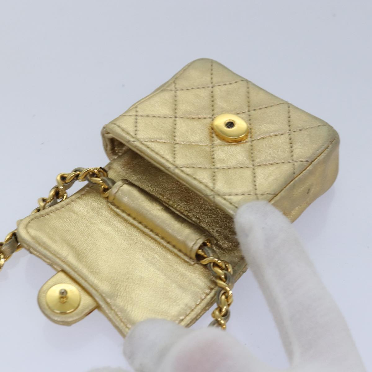 Top Quality Chanel Mini Matelasse Chain Shoulder Bag Lamb Skin Gold Tone CC Auth 84205A