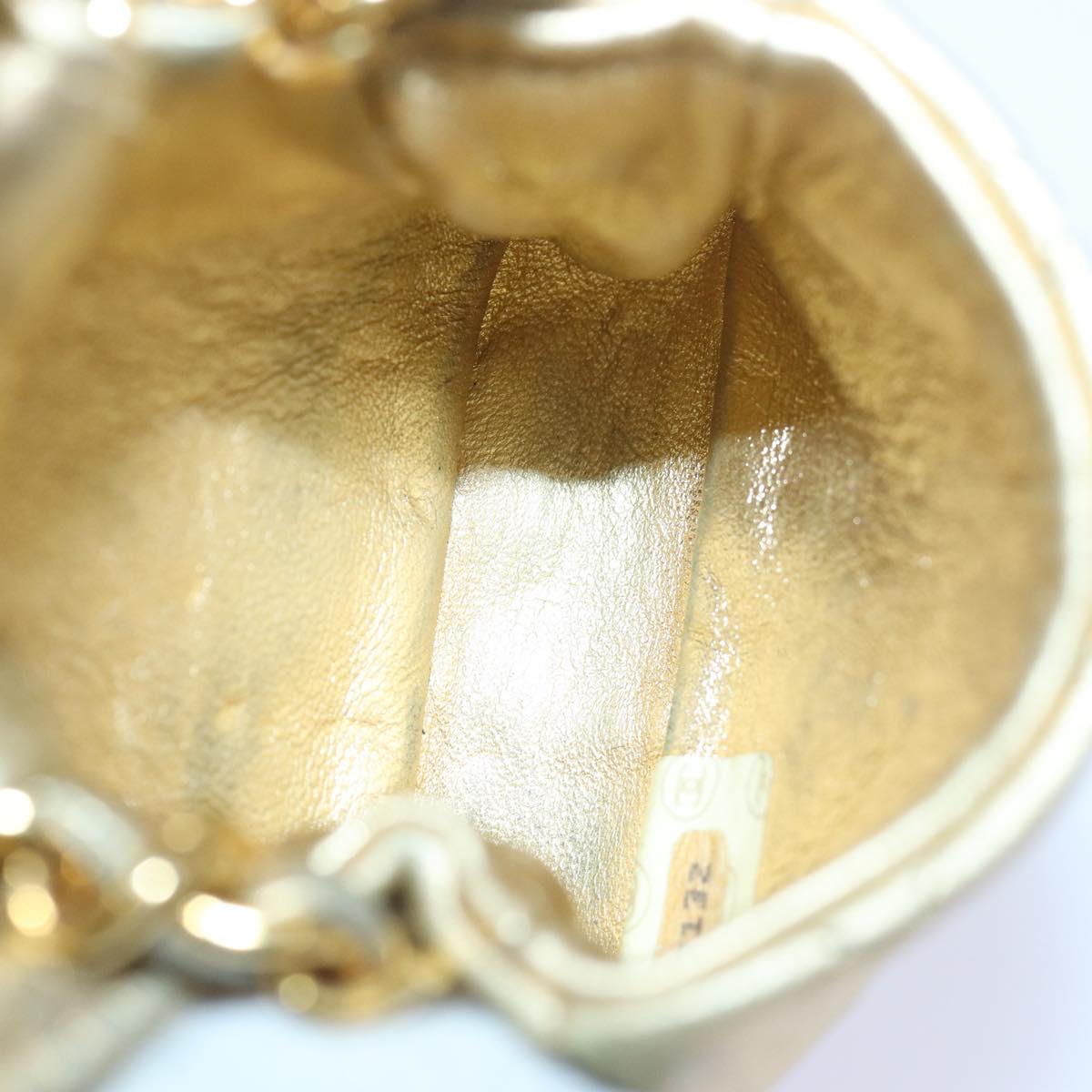 Top Quality Chanel Mini Matelasse Chain Shoulder Bag Lamb Skin Gold Tone CC Auth 84205A