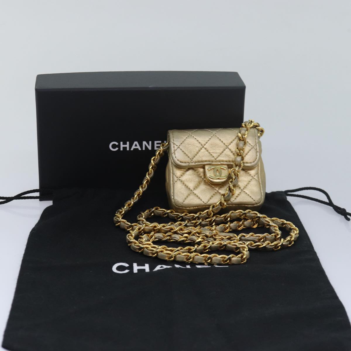 Top Quality Chanel Mini Matelasse Chain Shoulder Bag Lamb Skin Gold Tone CC Auth 84205A