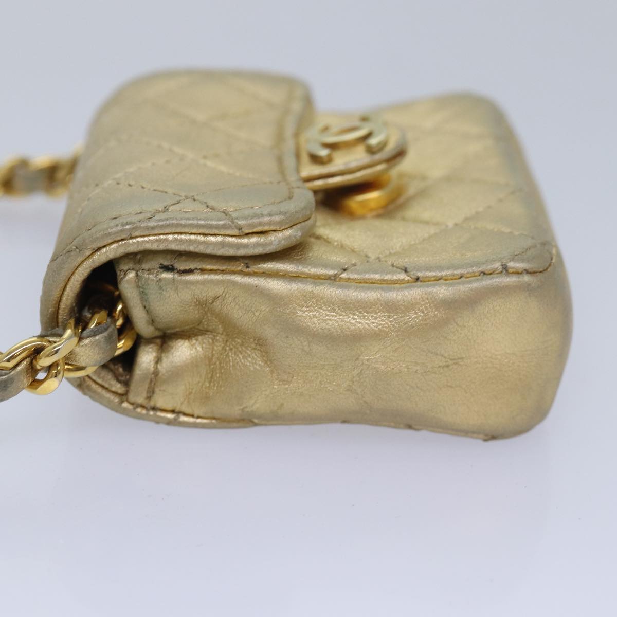 Top Quality Chanel Mini Matelasse Chain Shoulder Bag Lamb Skin Gold Tone CC Auth 84205A