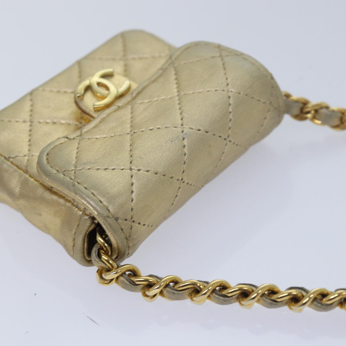 Top Quality Chanel Mini Matelasse Chain Shoulder Bag Lamb Skin Gold Tone CC Auth 84205A