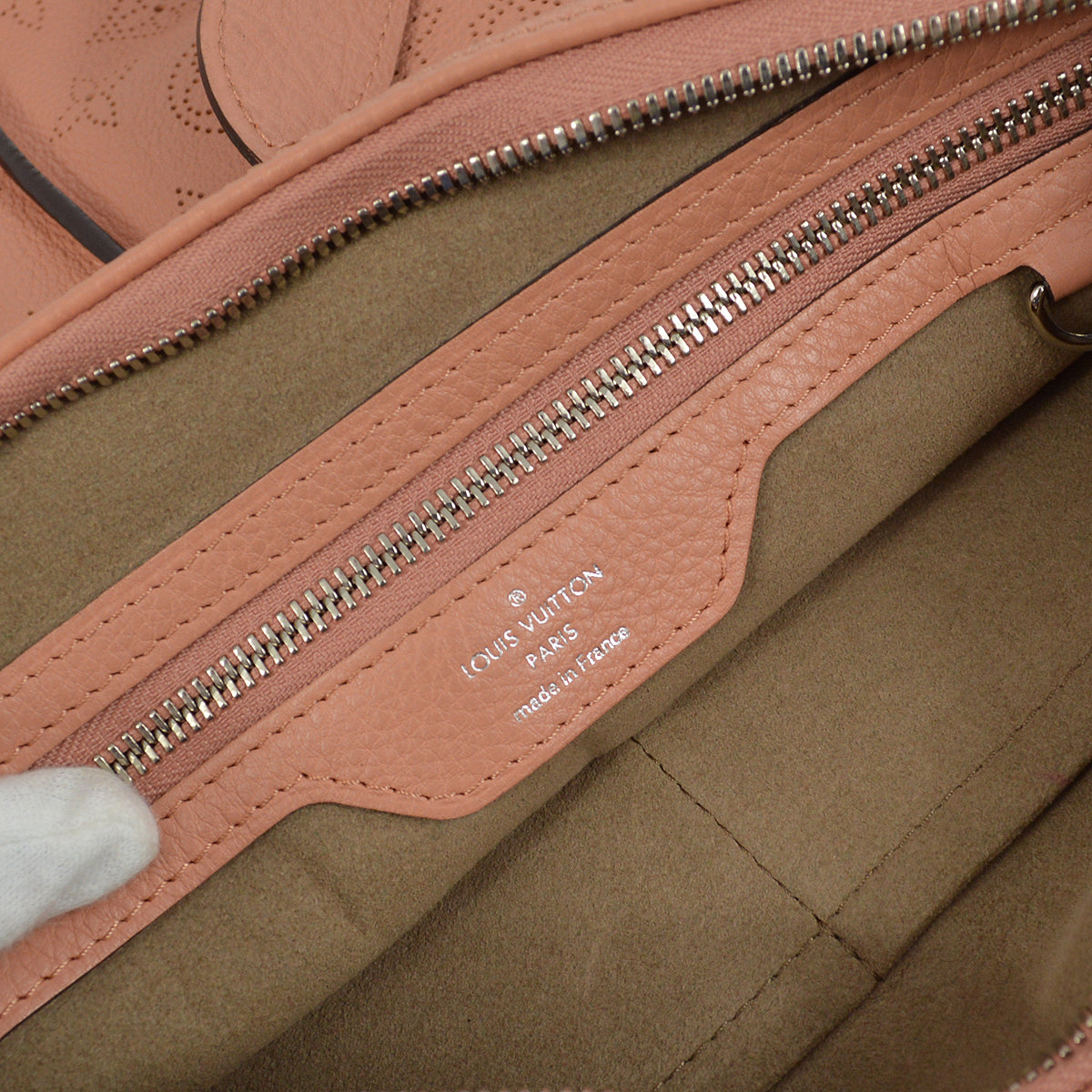 Louis Vuitton Pink Mahina Selene PM Shoulder Bag M94276