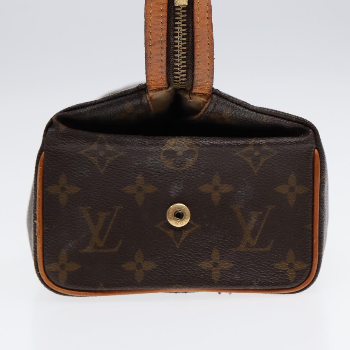 LOUIS VUITTON Monogram Trousse Patte Pression Cosmetic Pouch M47636 Auth 85071