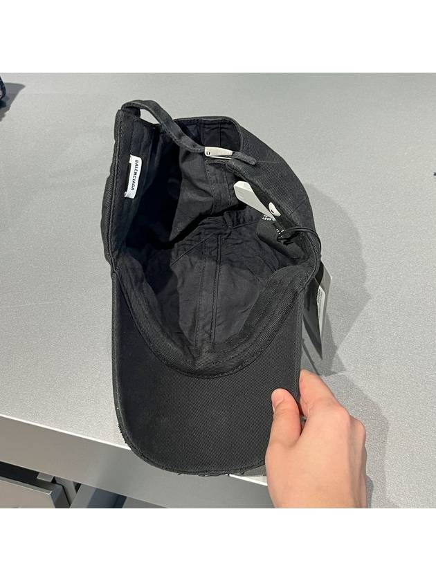 Luxury Balenciaga  diagonal logo ball cap black