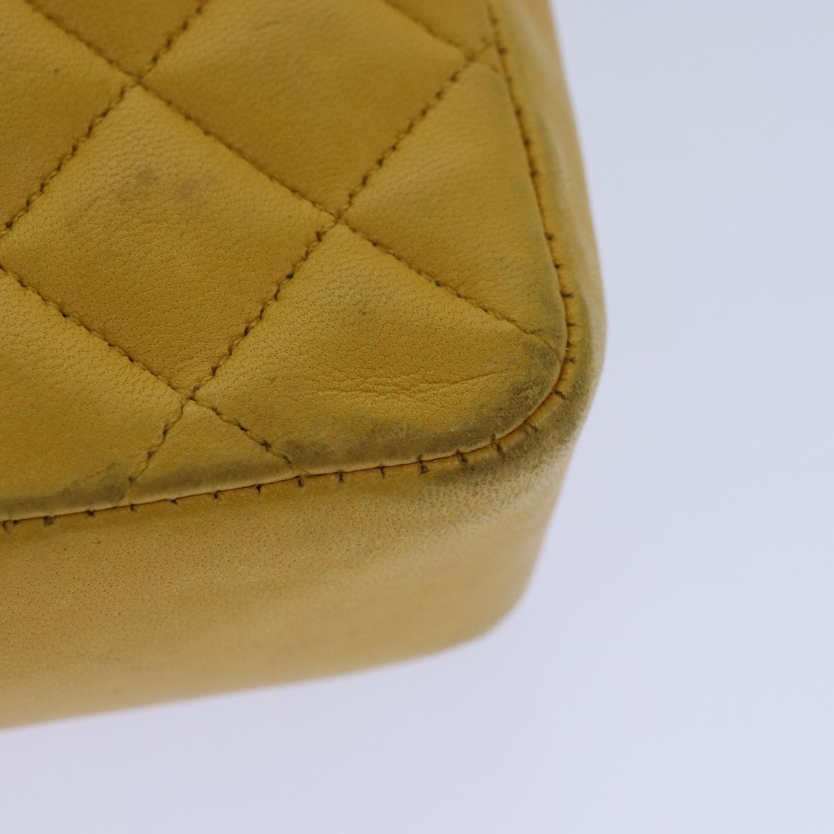 Top Quality Chanel Mini Matelasse Chain Shoulder Bag Lamb Skin Yellow Gold CC Auth 85920