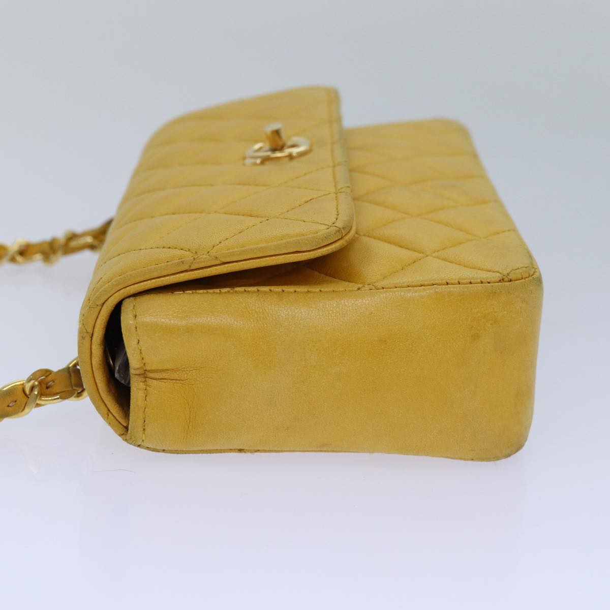 Top Quality Chanel Mini Matelasse Chain Shoulder Bag Lamb Skin Yellow Gold CC Auth 85920