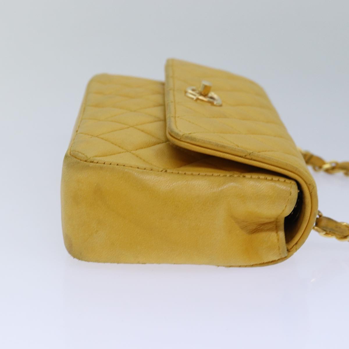 Top Quality Chanel Mini Matelasse Chain Shoulder Bag Lamb Skin Yellow Gold CC Auth 85920