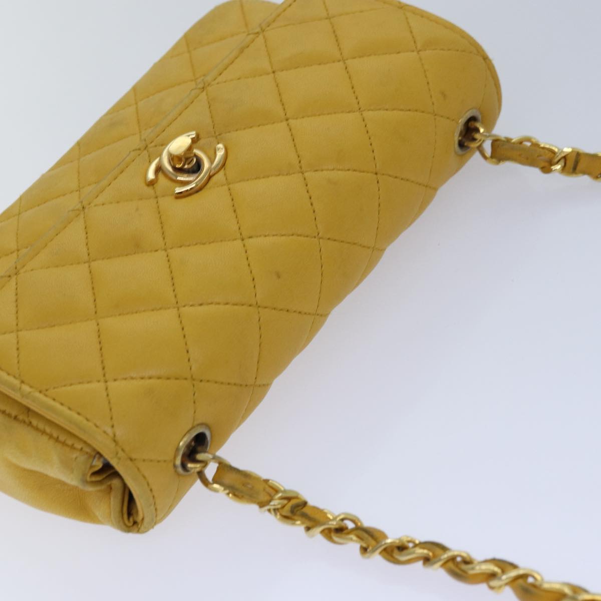 Top Quality Chanel Mini Matelasse Chain Shoulder Bag Lamb Skin Yellow Gold CC Auth 85920
