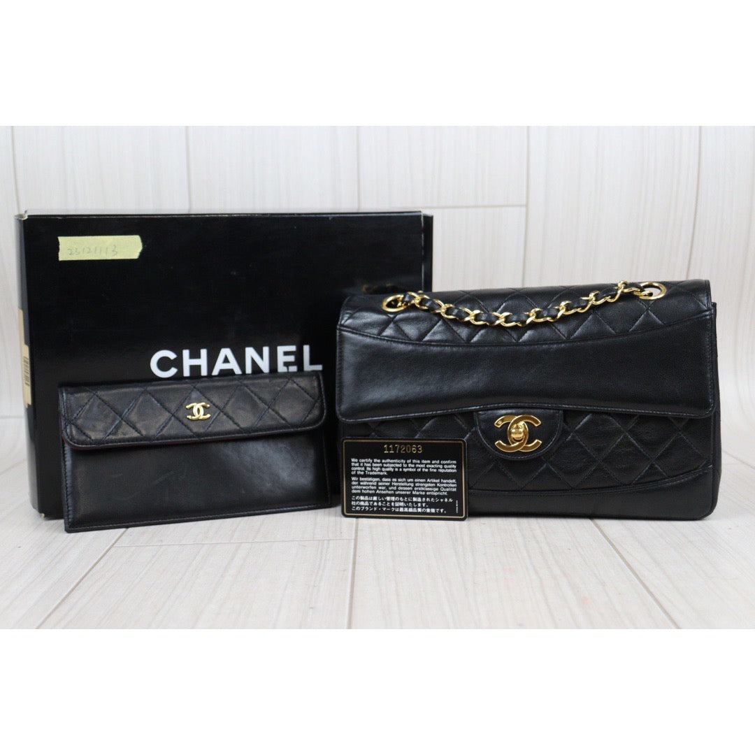 Rank A ｜ CHANEL Matrasse Lamb Skin Chain Shoulder Bag 25  Made In 1989～1991 Year ｜23121113