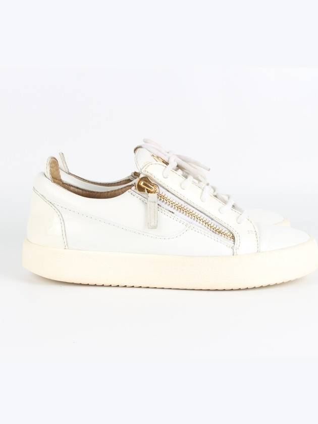 Luxury Balenciaga  Giuseppe Zanotti sneakers 39 260