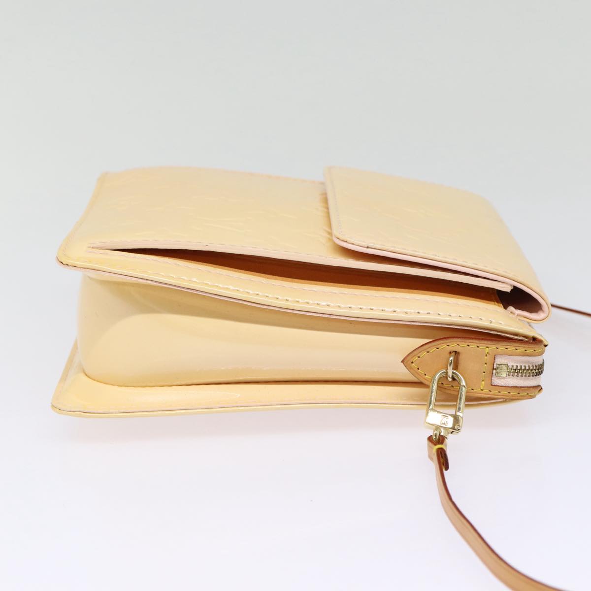 LOUIS VUITTON Monogram Vernis Motto Pouch Marshmallow Pink M91312 LV Auth 87333