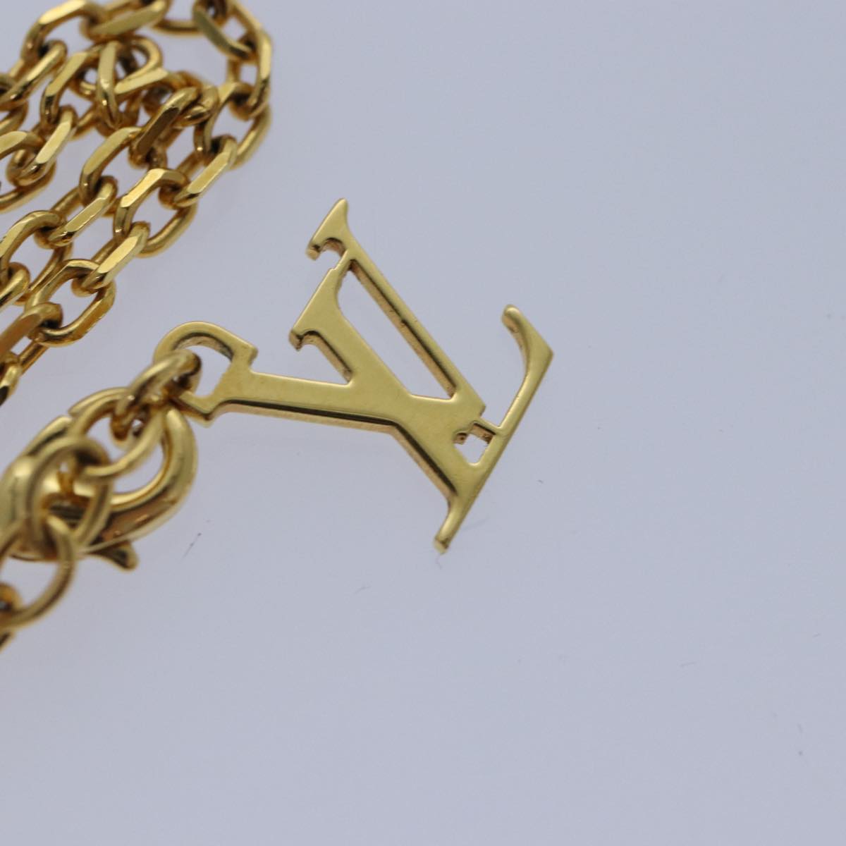 LOUIS VUITTON Pandantif Rock Me Necklace Necklace metal Gold Pink LV Auth 87373