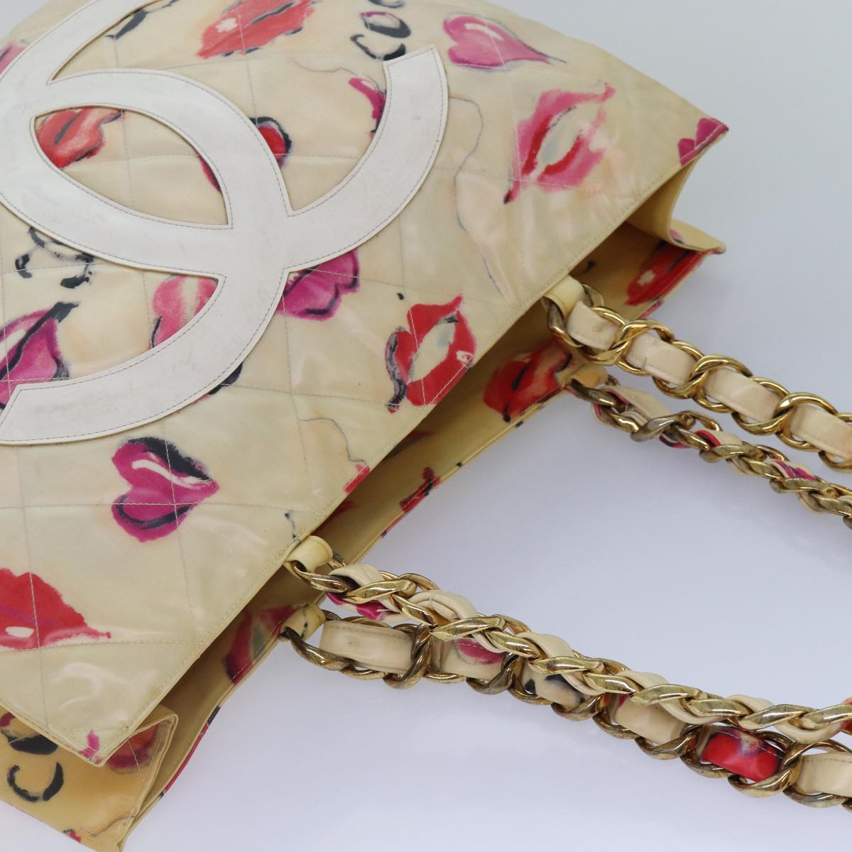 Top Quality Chanel Lip Tote Bag Enamel White Red CC Auth 87655A